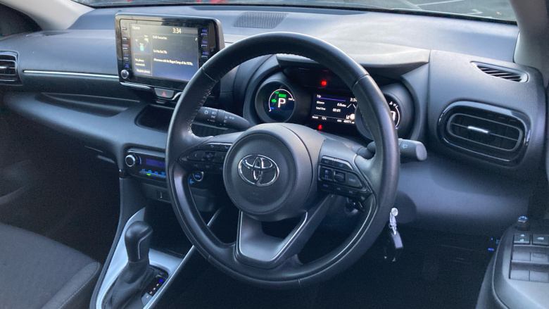 Toyota Yaris 1.5 Hybrid Design 5dr CVT Hybrid Hatchback